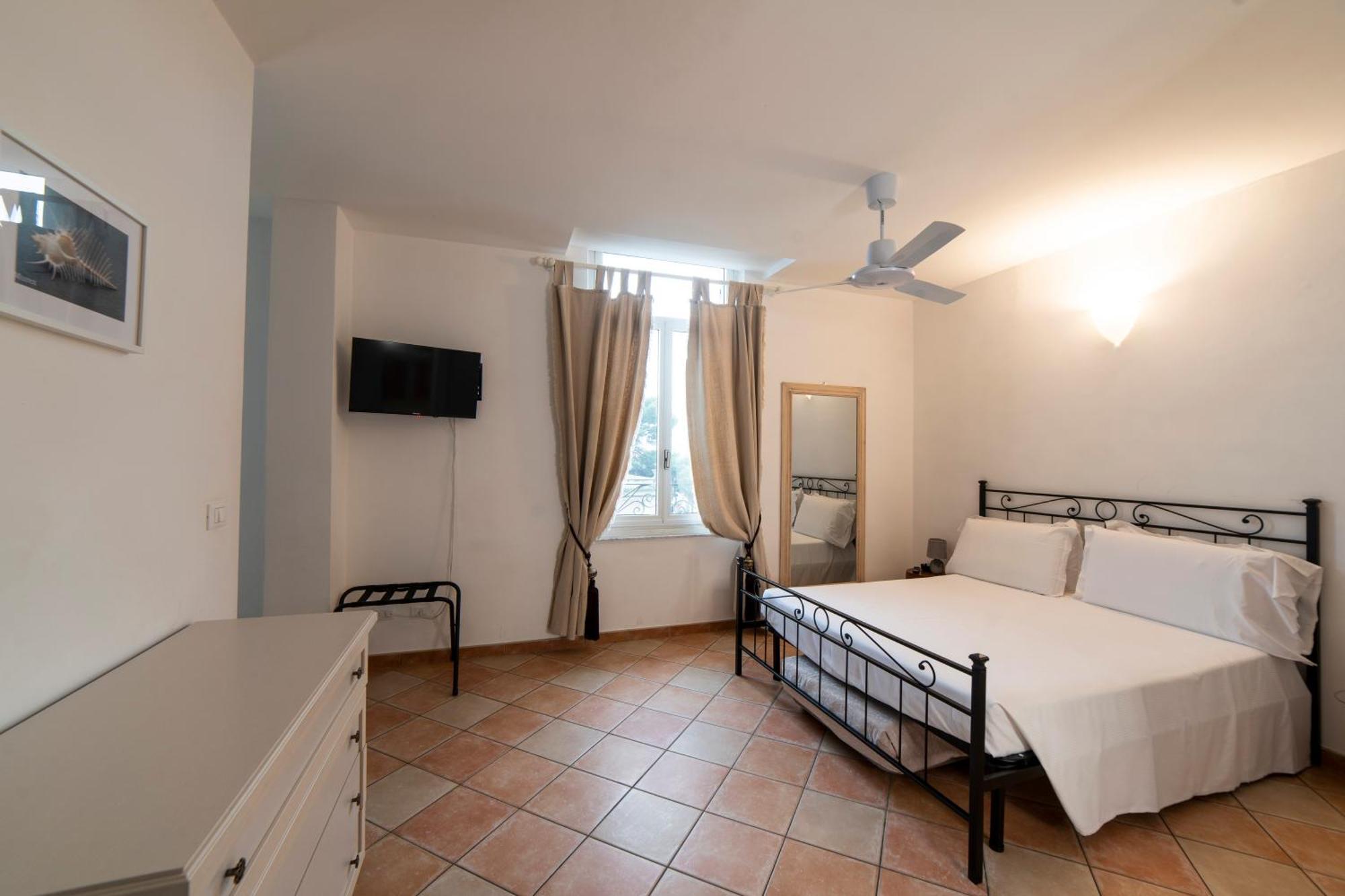 Hotel Miramare Spotorno Quarto foto