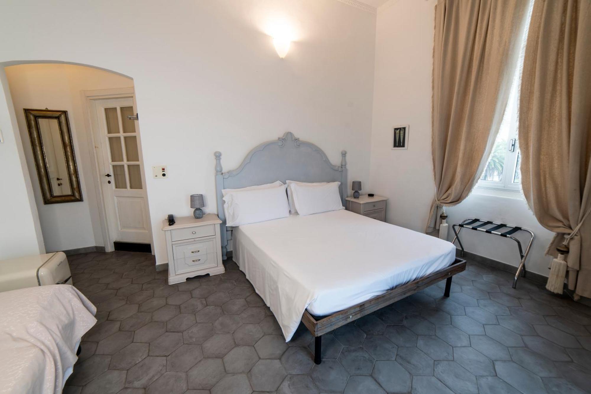 Hotel Miramare Spotorno Quarto foto