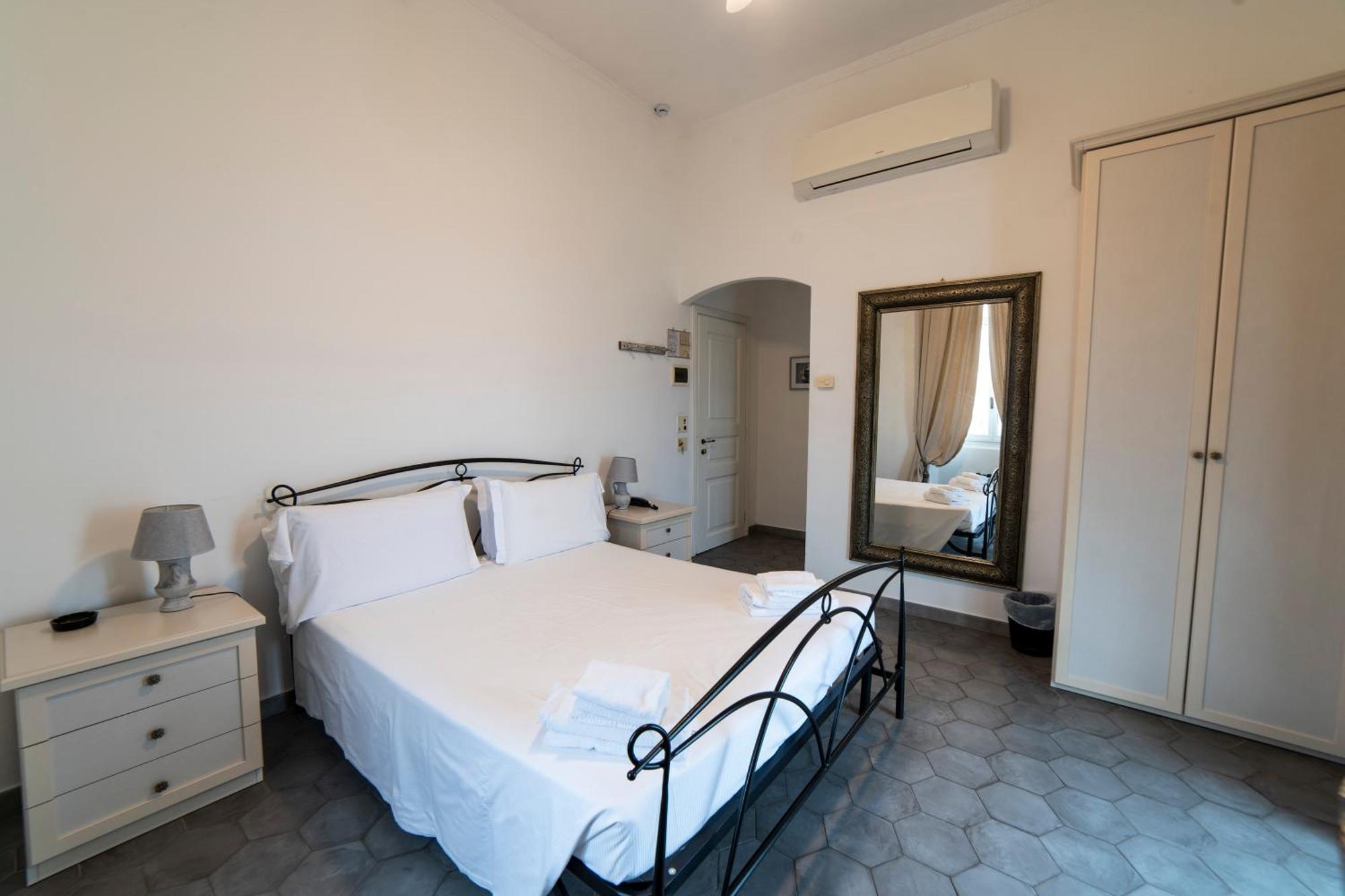 Hotel Miramare Spotorno Quarto foto