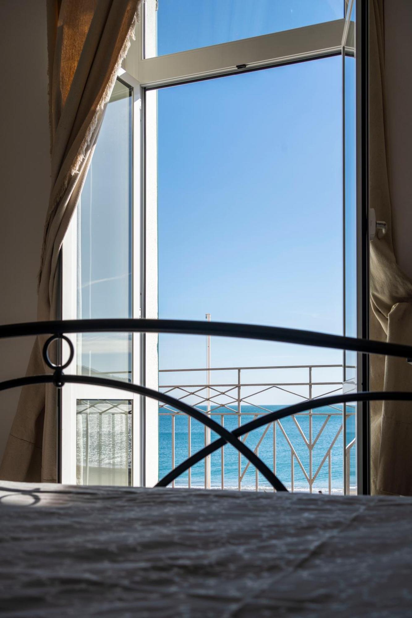 Hotel Miramare Spotorno Quarto foto